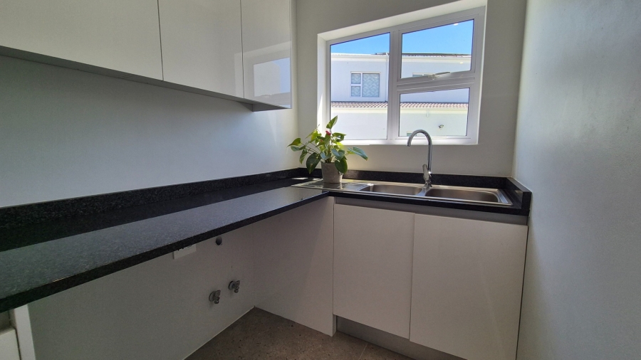 3 Bedroom Property for Sale in Country Club Western Cape